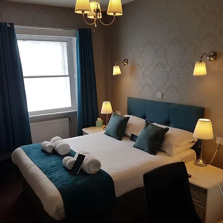 イン Virginia House 3*