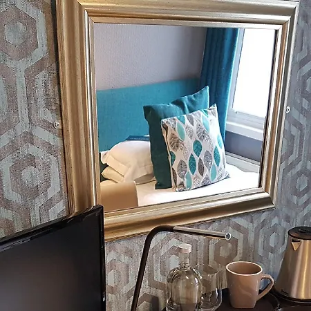 Virginia House Han/Misafirhane